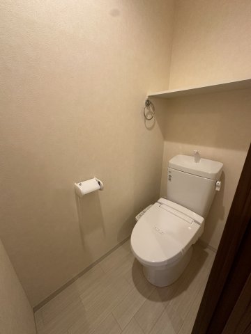 トイレ　別号室参考写真