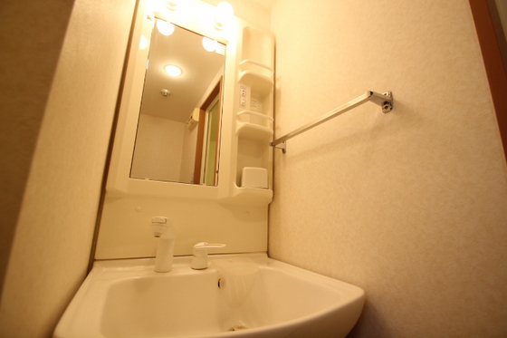 洗面設備　※別部屋の写真です