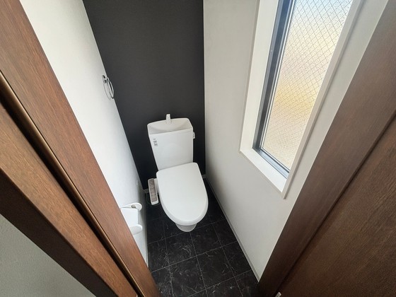 トイレ　※別部屋の写真です