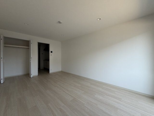 居室・リビング　同物件別号室