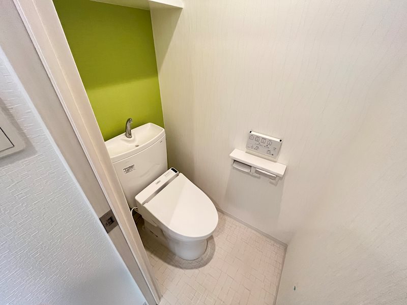 トイレ　同物件別部屋イメージ