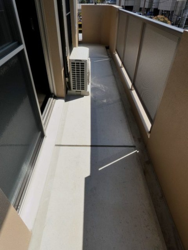 バルコニー　図面と現状に相違がある場合には現状を優先