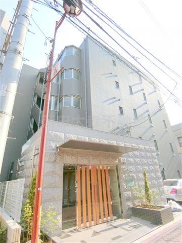 建物外観　2017年12月築　RC鉄筋コンクリート造地上5階建て　東京