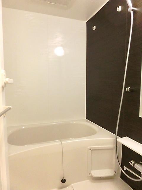 バス・シャワールーム　※写真は同タイプ住戸です。