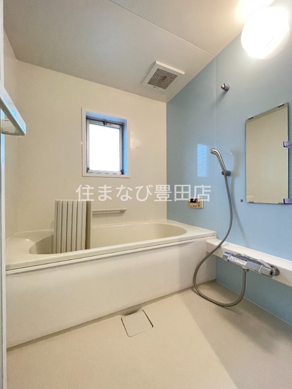 バス・シャワールーム　同型別部屋写真