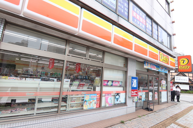 コンビニ　デイリーヤマザキ　本千葉店（コンビニ）まで210m
