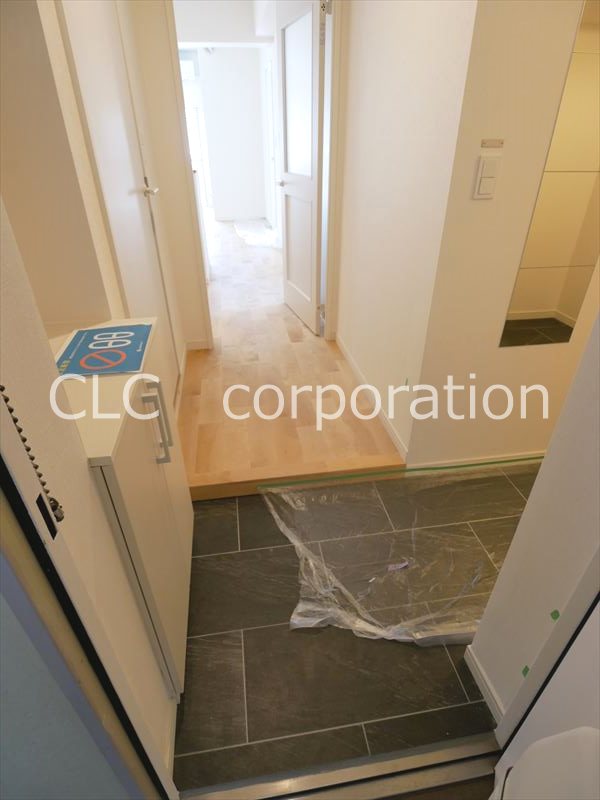 玄関　※参考写真