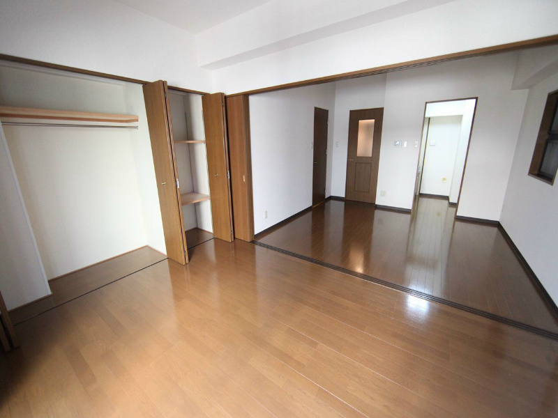 その他部屋・スペース　ＬＤＫ9.3帖　洋室7.6帖　クローゼット付