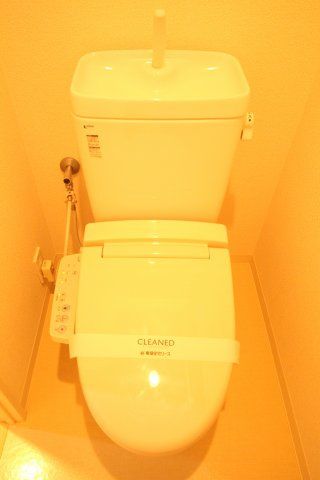 トイレ　コンフォリア東池袋EAST　豊島区東池袋2