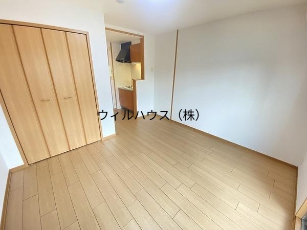 居室・リビング　フローリング！