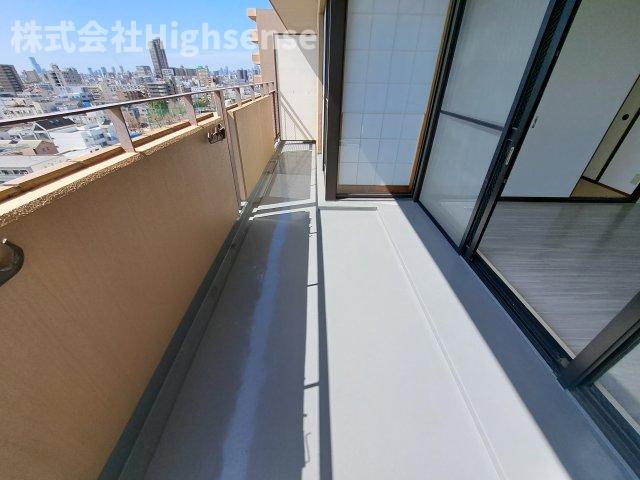 バルコニー　陽当たり良好なバルコニーです