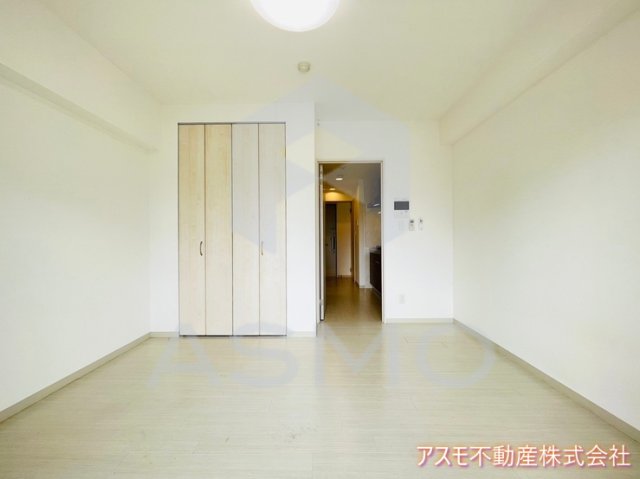 居室・リビング　同マンション別部屋　参考写真