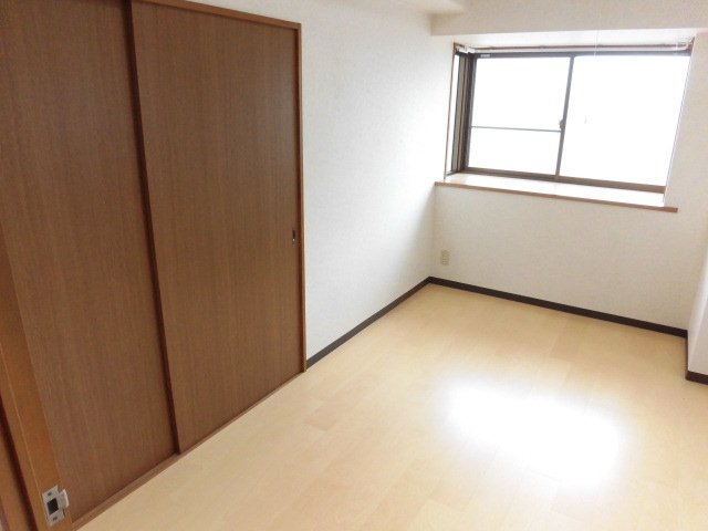 プランドール千疋前の居間写真