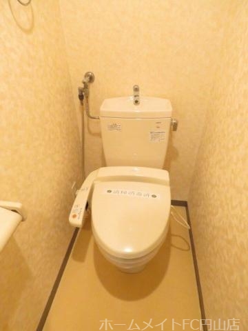 トイレ　シャワー付トイレ
