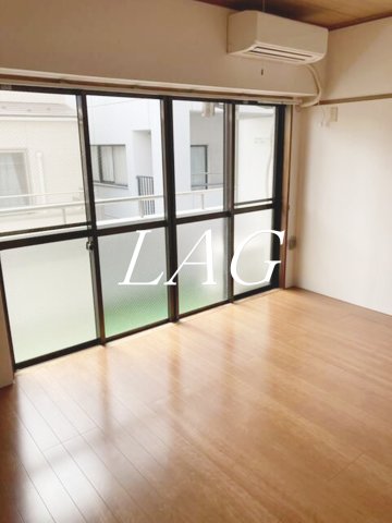 居室・リビング　洋室のお部屋です。