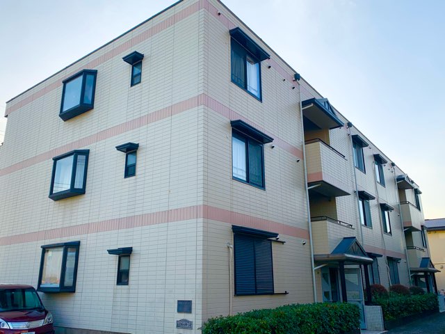 建物外観　敷地内駐輪場あり！