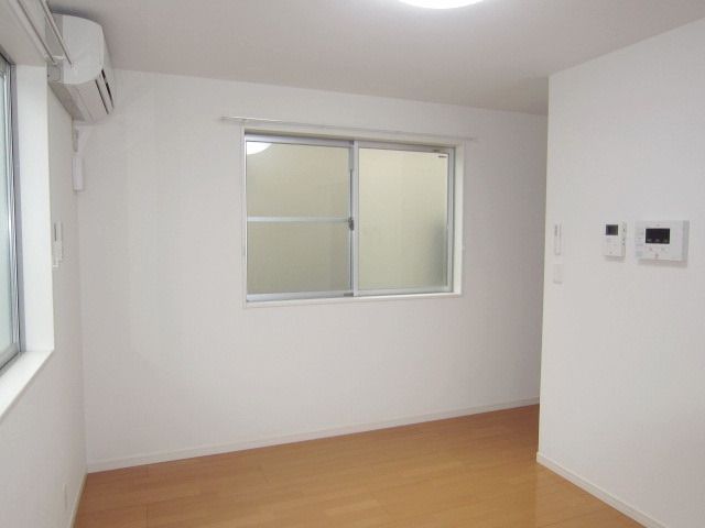 居室・リビング　別部屋参考写真