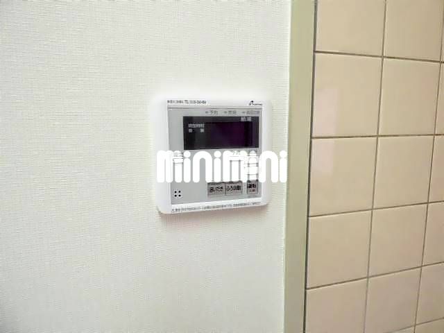 その他設備　給湯器リモコン