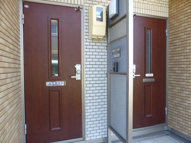 玄関　玄関ドア