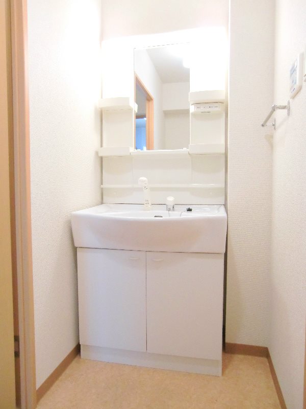 洗面設備　※他部屋参照、現状優先