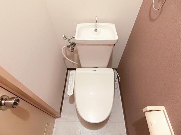 トイレ　トイレもきれいです