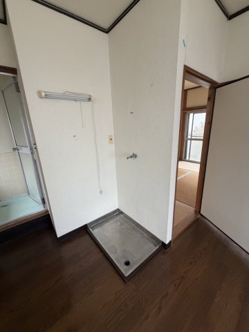 その他設備　洗濯機置き場　※室内写真は別号室のものを使用しています。