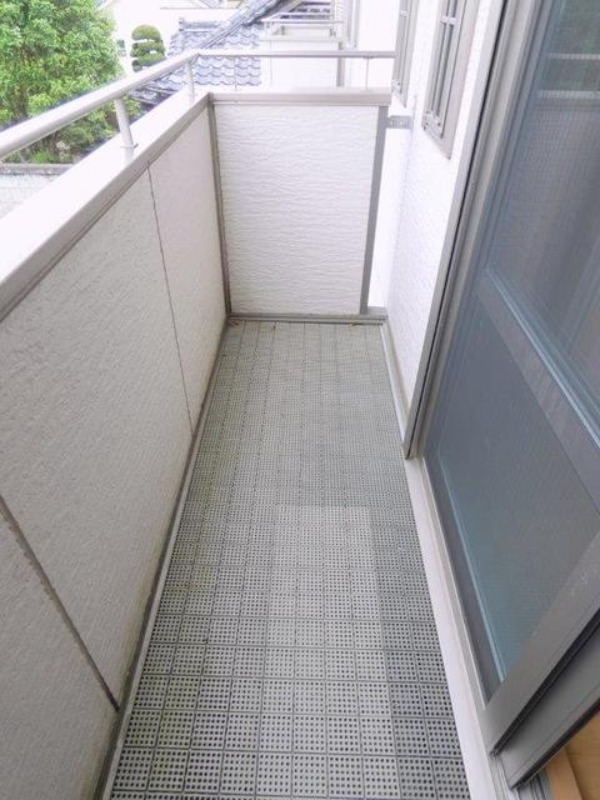 バルコニー　図面と現状に相違がある場合には現状を優先