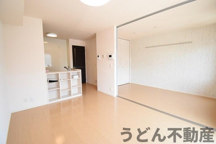 居室・リビング　うどん県のお部屋探しはうどん不動産へ うどんちゃんとLINE