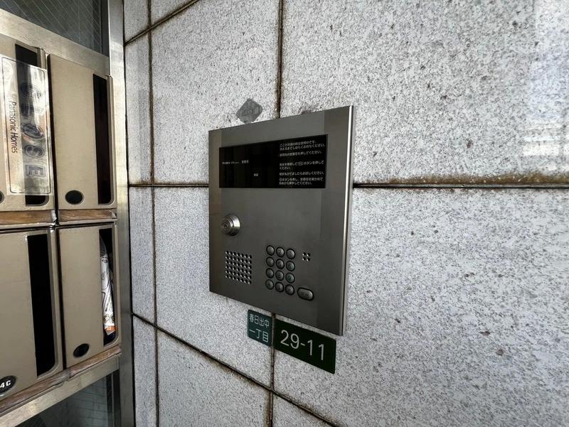 エントランス　オートロック完備