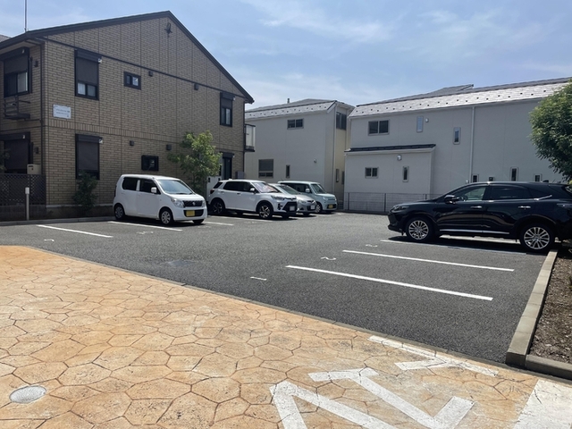 駐車場　駐車場