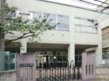 幼稚園・保育園　板橋区役所 板橋区立西台保育園（幼稚園・保育園）まで452m