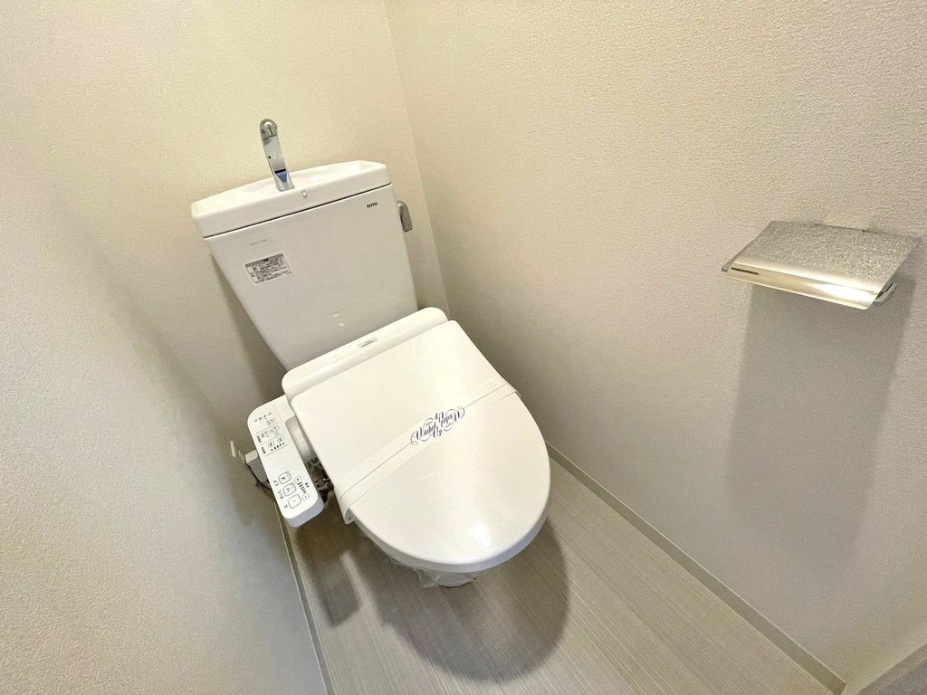 トイレ　トイレ
