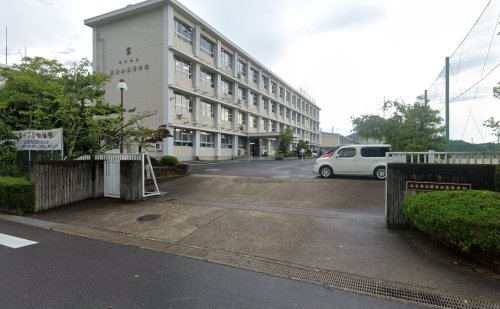 高校・高専　岐阜県立関有知高校（高校・高専）まで827m