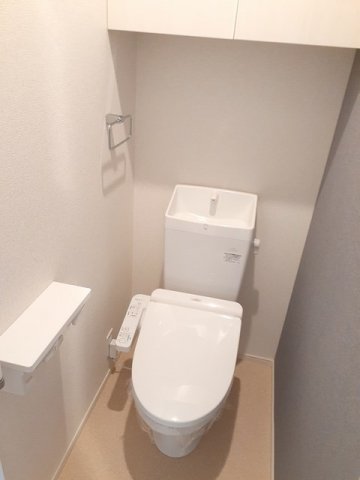 トイレ　清潔感のあるトイレです