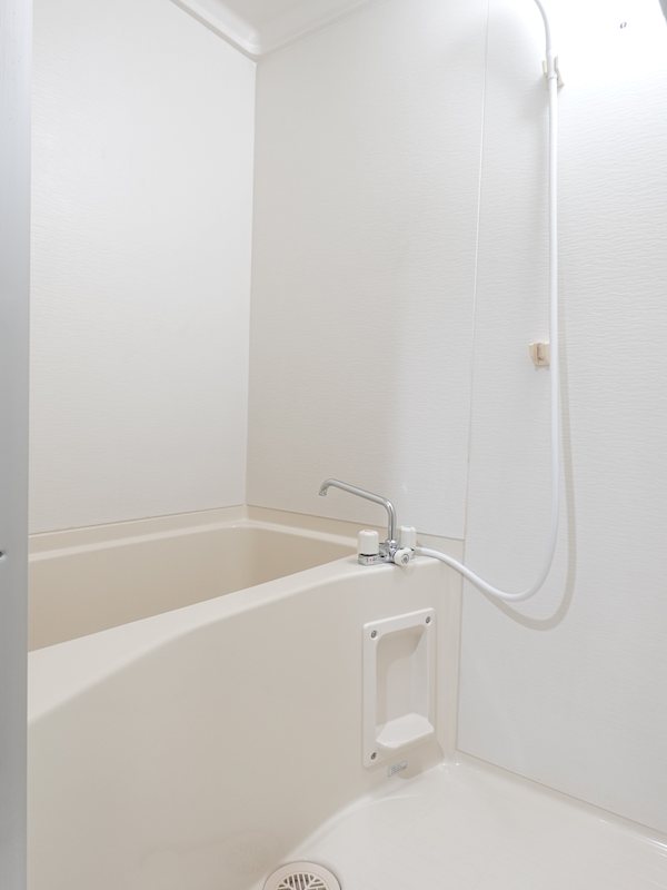 バス・シャワールーム　人気のバス・トイレ別タイプ。