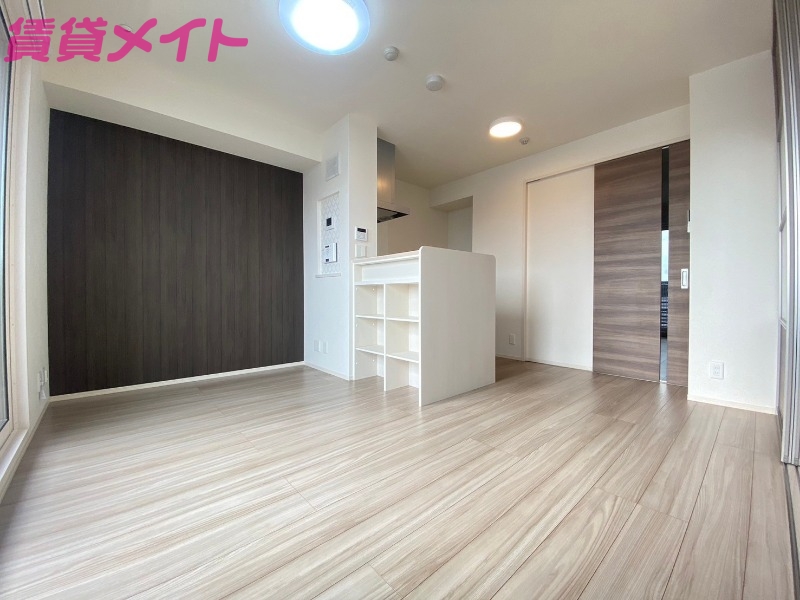 居室・リビング　同型参考写真反転