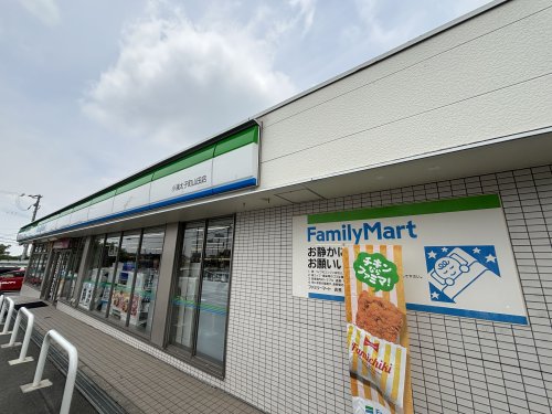 コンビニ　ファミリーマート 小浦太子町山田店（コンビニ）まで606m