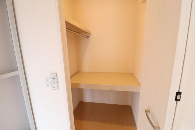 収納　ウォークインクローゼット