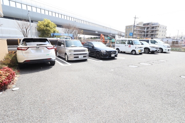駐車場　駐車場