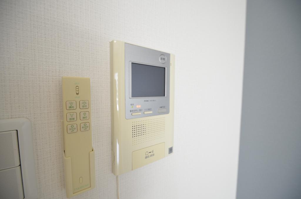セキュリティ　カメラ付インターホン