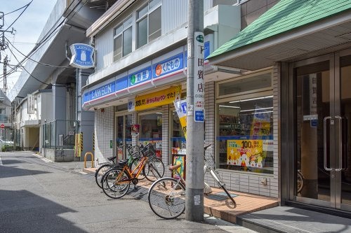 コンビニ　ローソン 杉並阿佐ヶ谷南三丁目店（コンビニ）まで762m