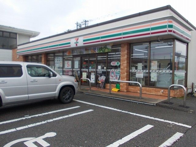 コンビニ　セブンイレブン（コンビニ）まで60m
