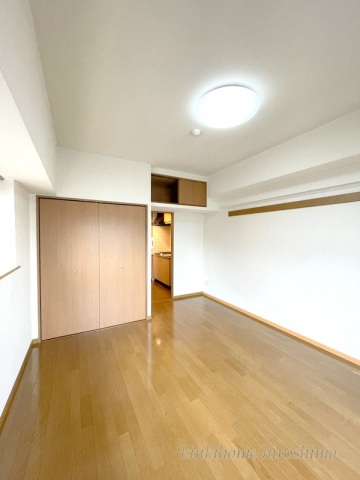 居室・リビング　写真は別のお部屋です。