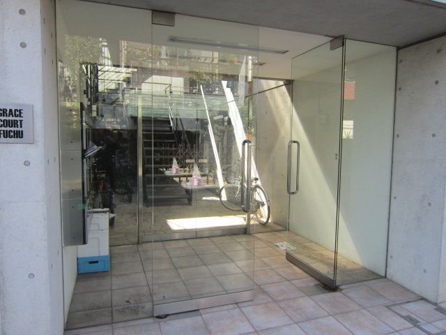 エントランス　タウンハウジング府中店まで