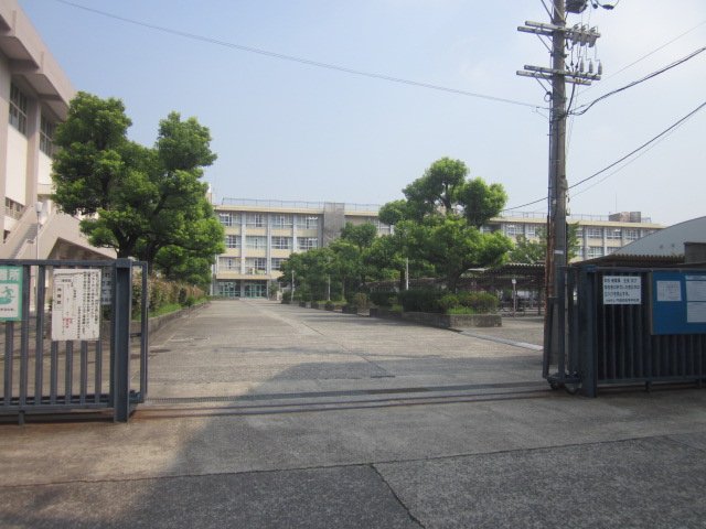 高校・高専　大阪府立門真西高等学校（高校・高専）まで2501m