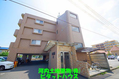 建物外観　ロイヤル金信