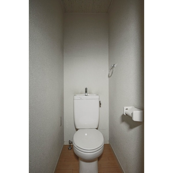 トイレ　同じ建物の別のお部屋