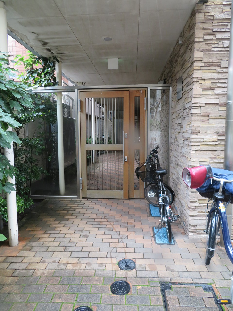 エントランス　建物入口