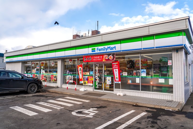 コンビニ　ファミリーマート 札幌新川1条6丁目店（コンビニ）まで2147m