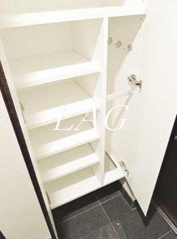 玄関　玄関です。